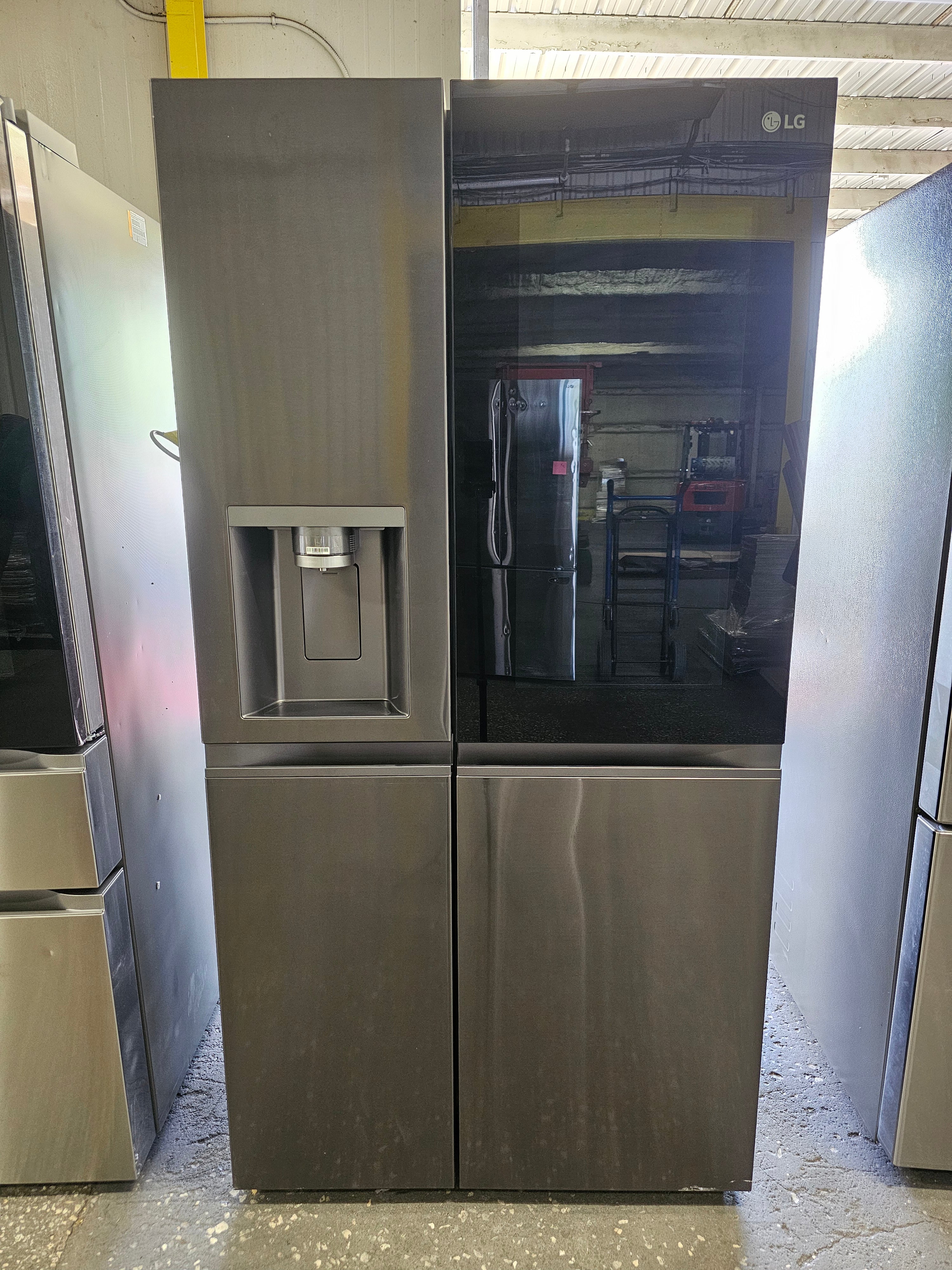 LG 27 cu. ft. Side by Side Smart Refrigerator InstaView and Craft Ice in PrintProof Stainless Black