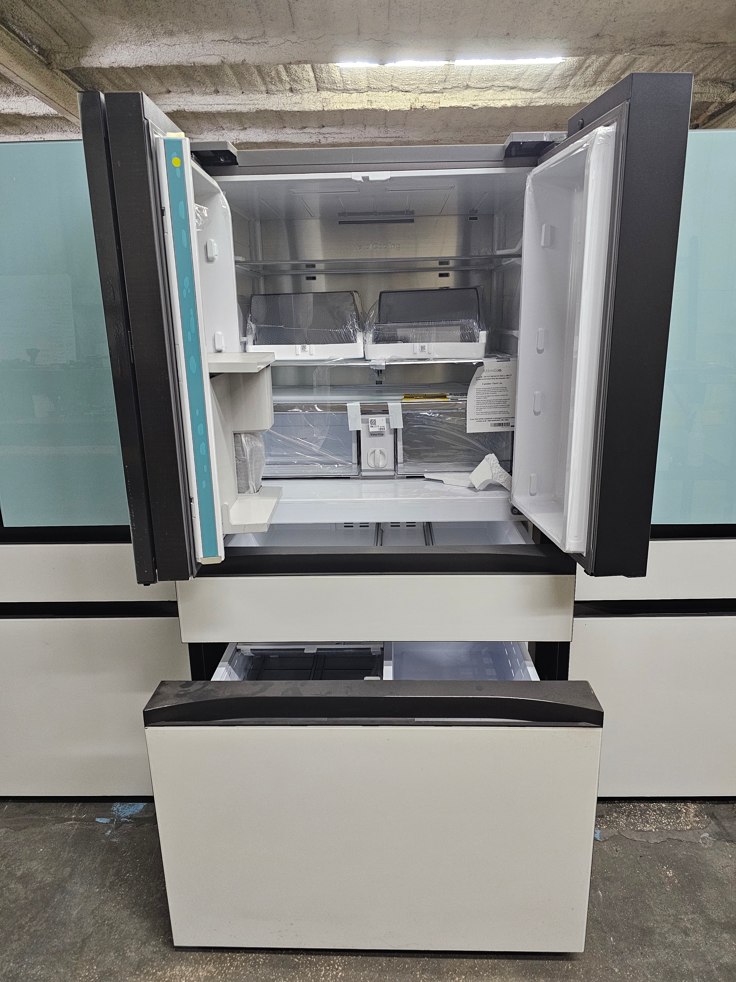 Samsung BESPOKE 29 cu. ft. 4-Door Blue & White