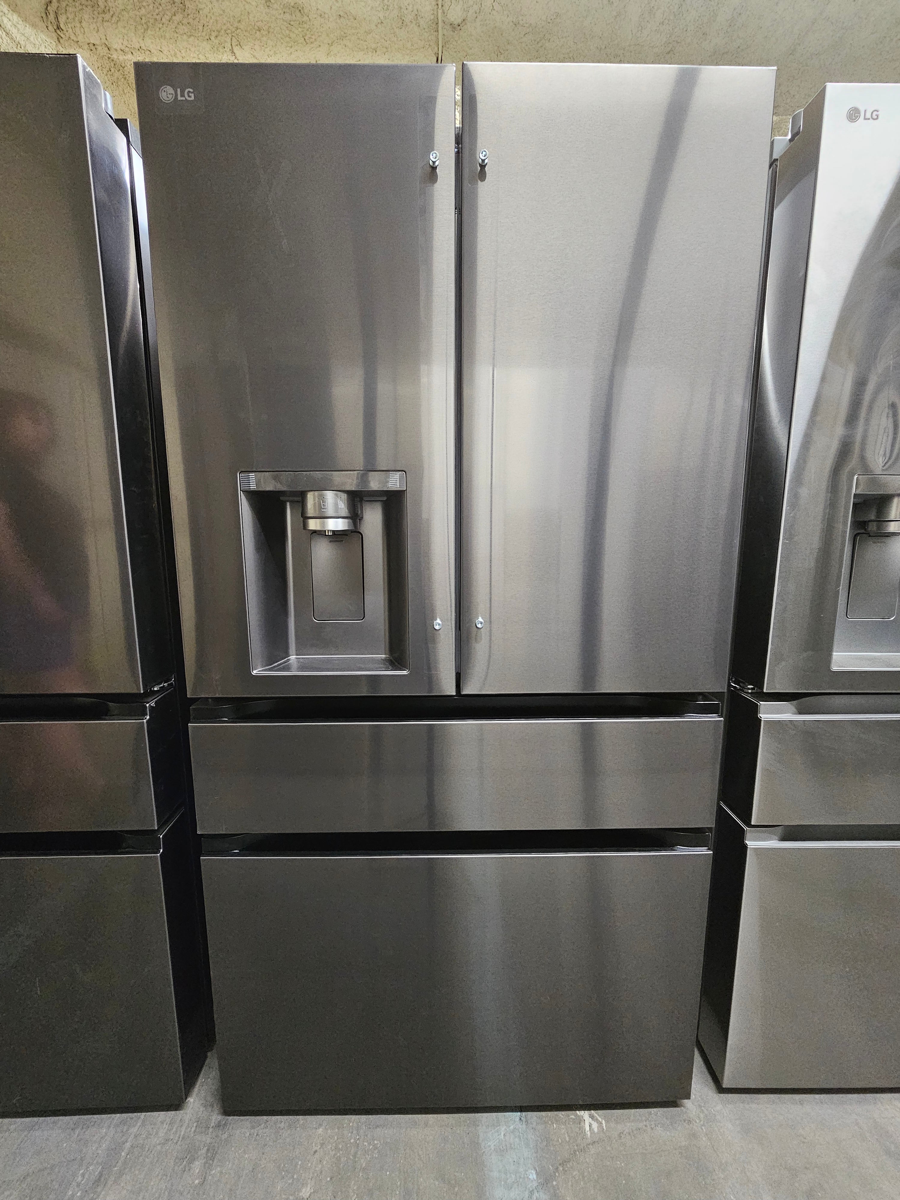 LG 29 cu. ft. SMART Standard Depth MAX French Door Refrigerator Black Stainless Steel