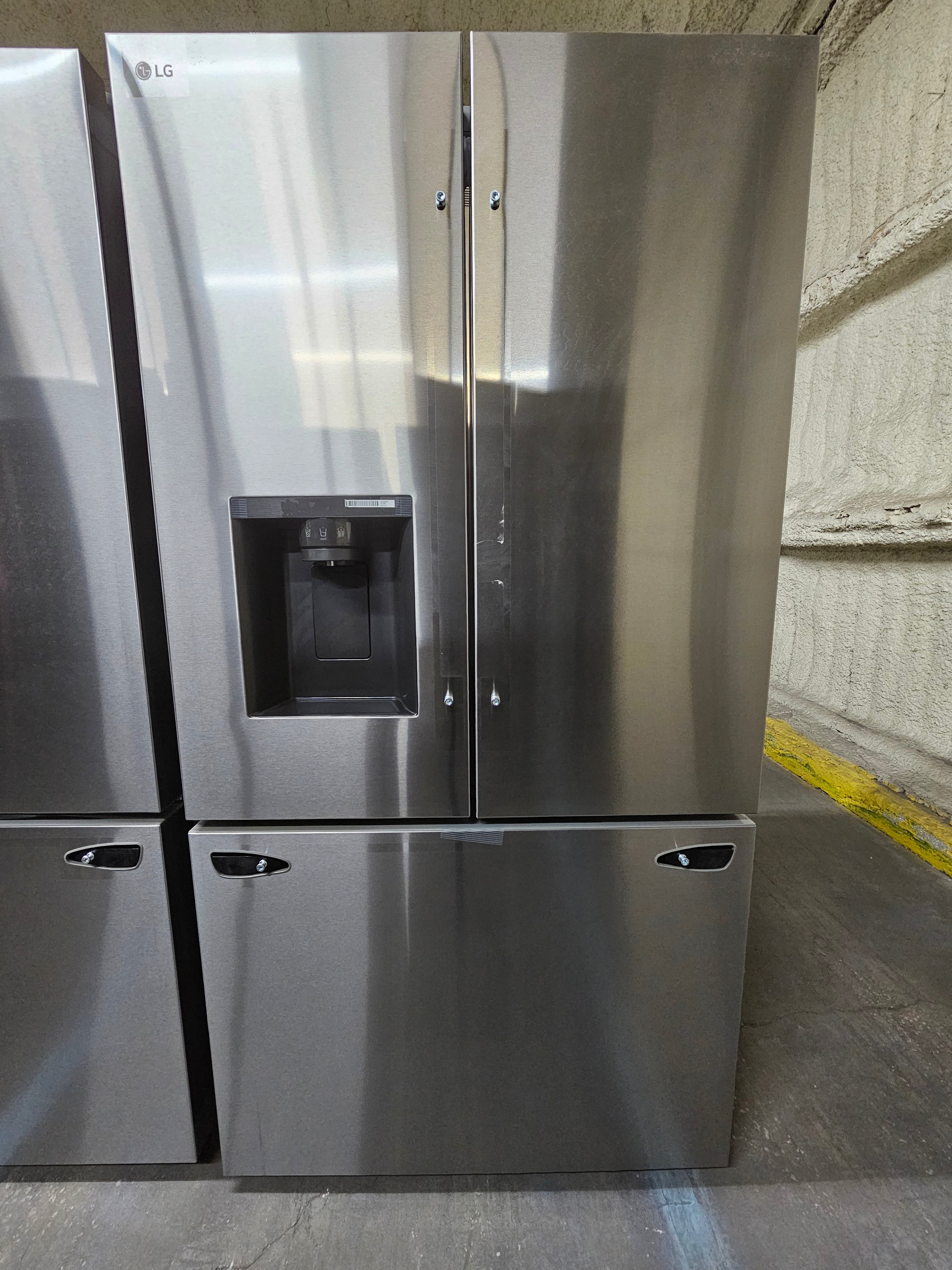 LG 31 cu. ft. SMART Standard Depth MAX French Door Refrigerator with Dual Ice Makers in PrintProof Stainless Steel