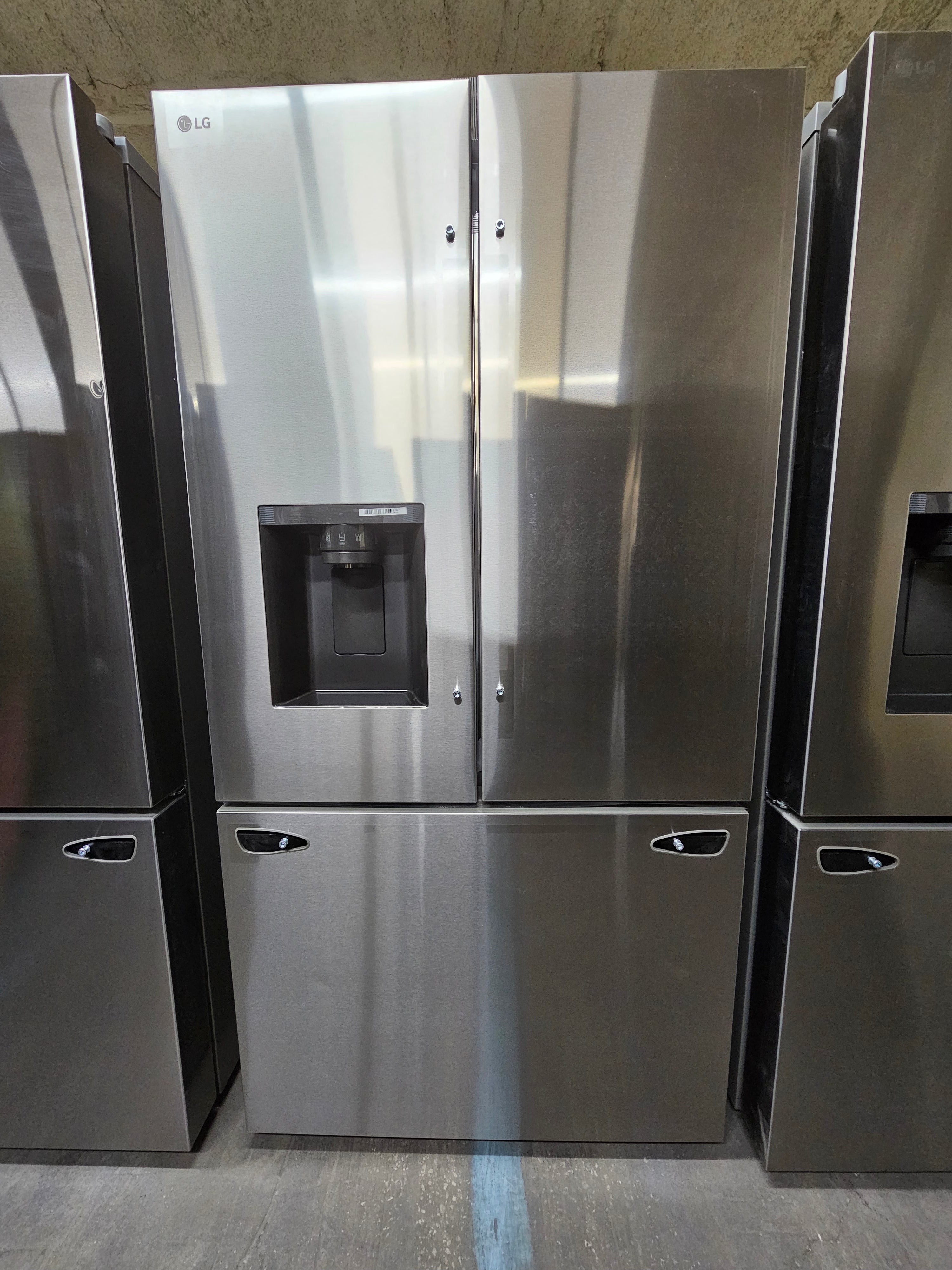 LG 31 cu. ft. SMART Standard Depth MAX French Door Refrigerator with Dual Ice Makers in PrintProof Stainless Steel