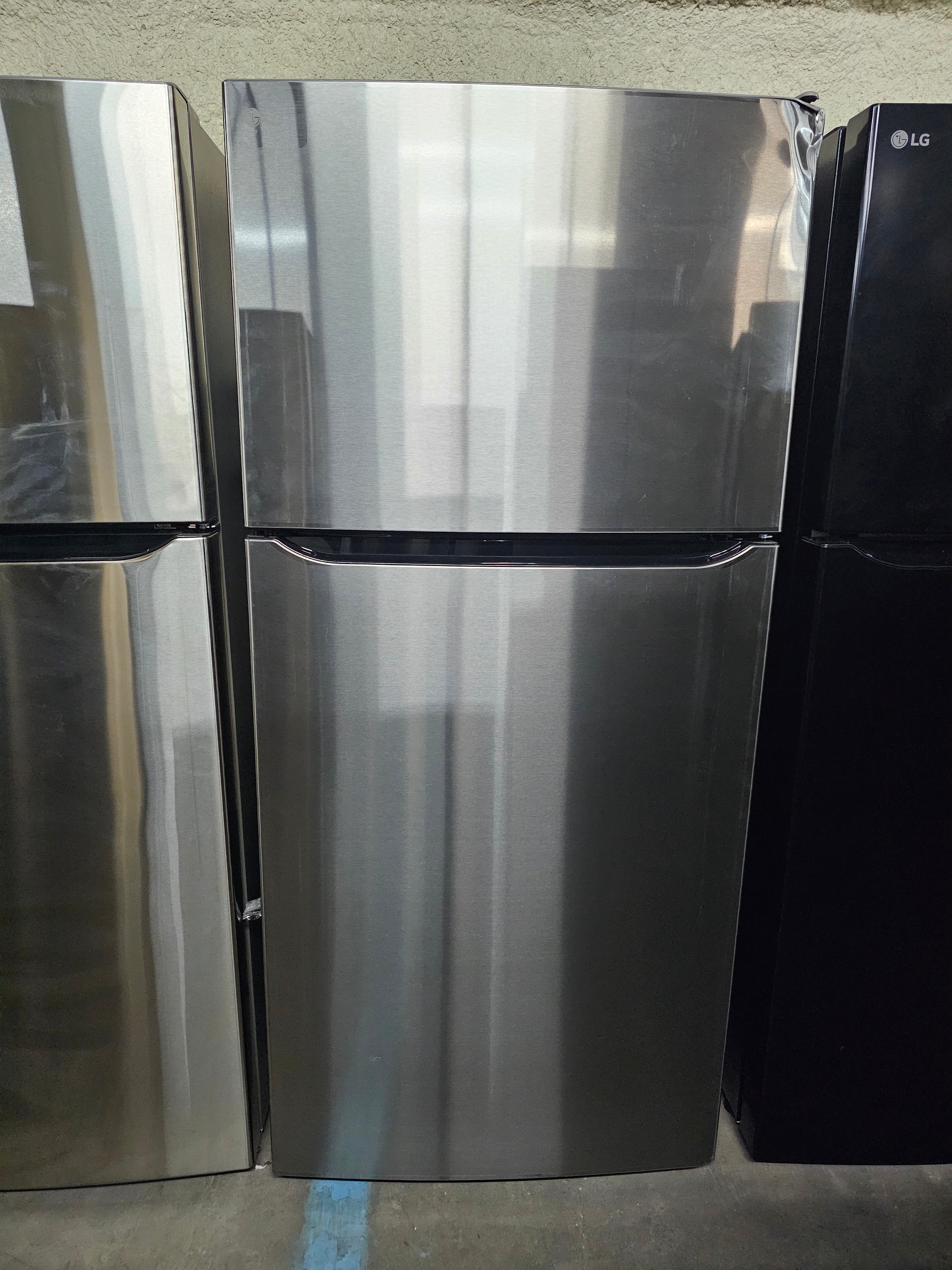 LG 20.2 Cu. Ft. Top-Freezer Refrigerator Stainless Steel