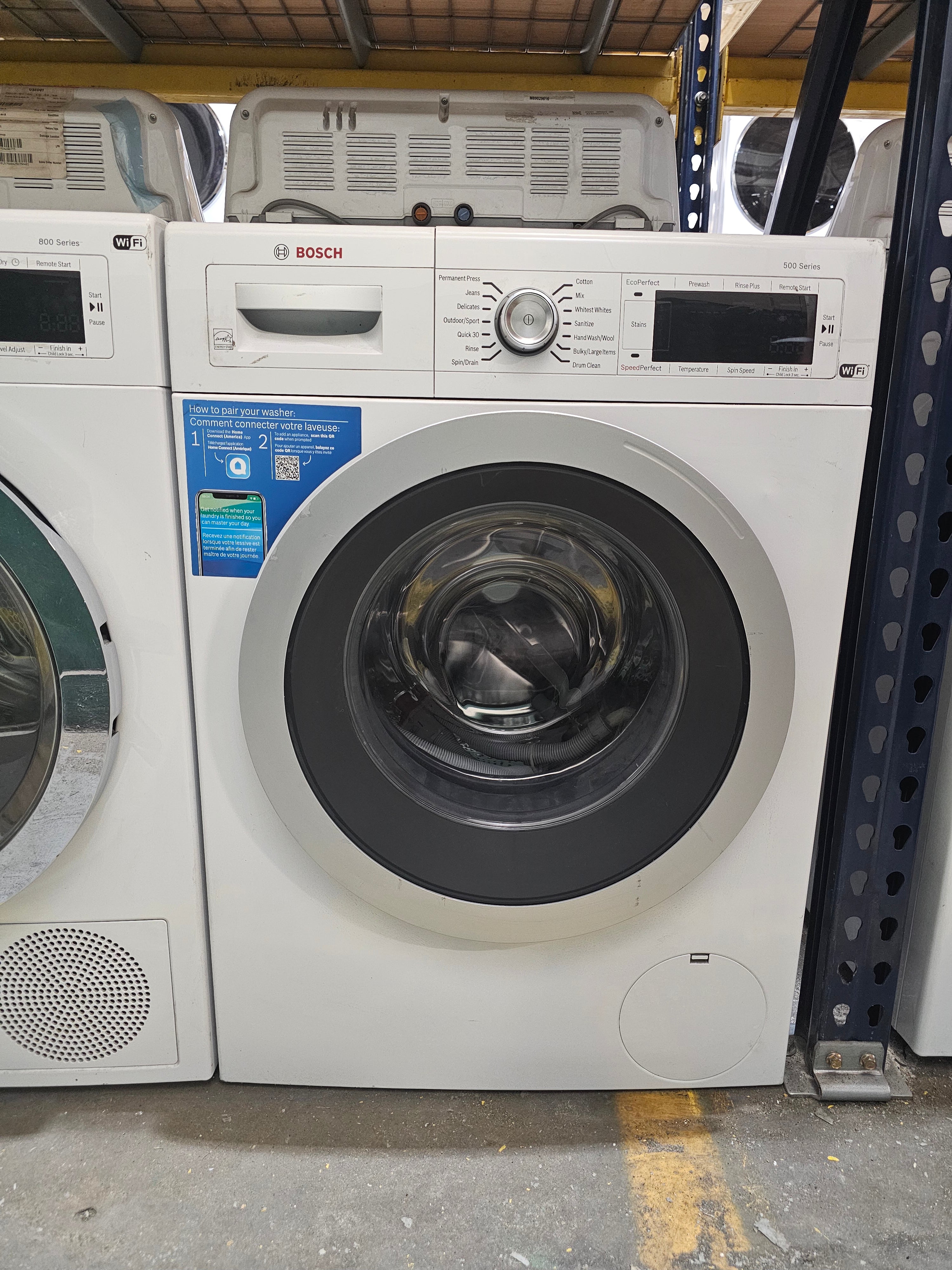 Bosch 500 Series 2.2-cu ft High Efficiency Stackable Smart Front-Load Washer White ENERGY STAR