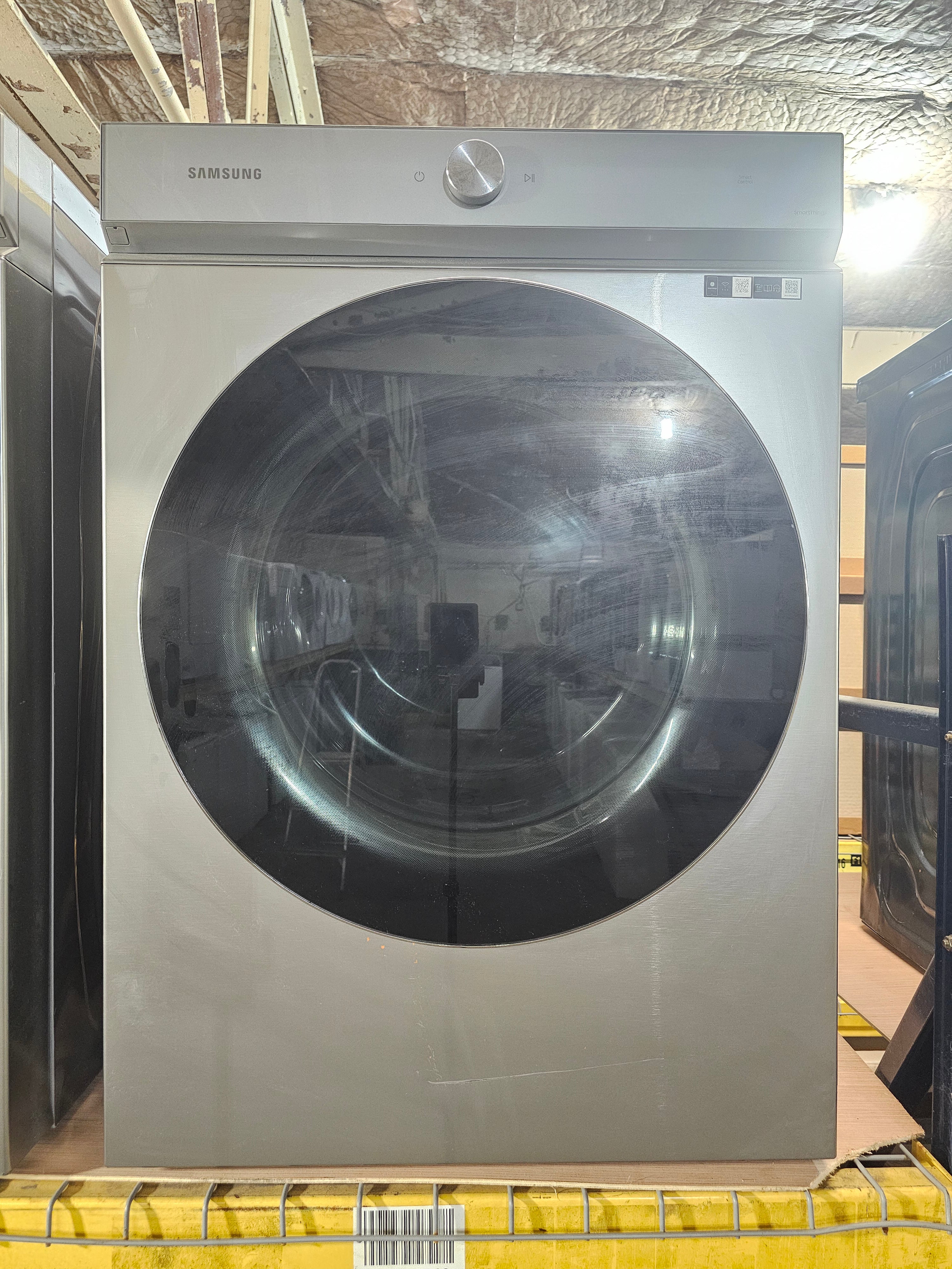 Samsung - BESPOKE 7.6 Cu. Ft. Stackable Smart Electric Dryer with Steam and Super Speed Dry - Silver Steel