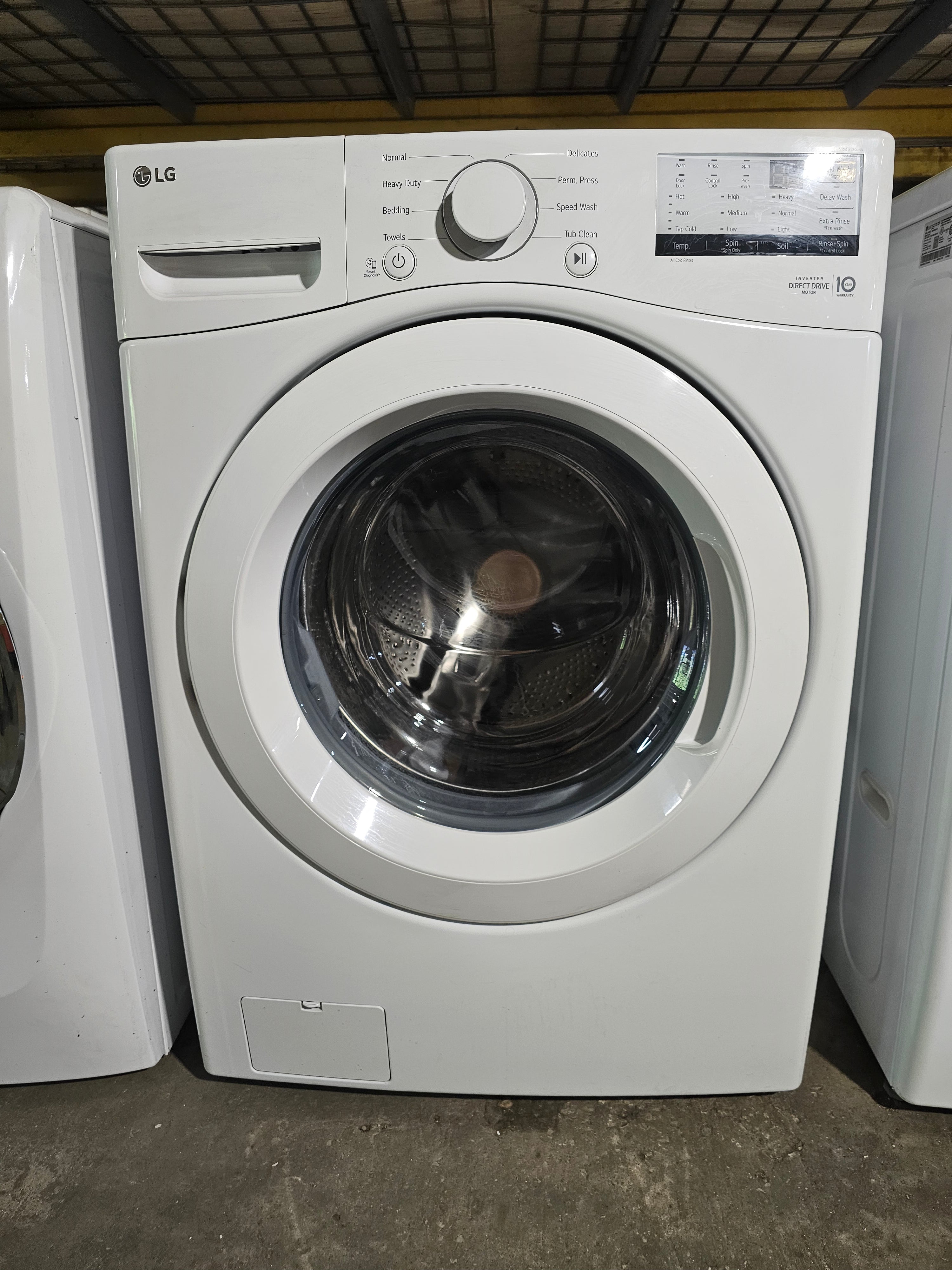 LG 4.5 Cu. Ft. Stackable Front Load Washer in White with Coldwash Technology