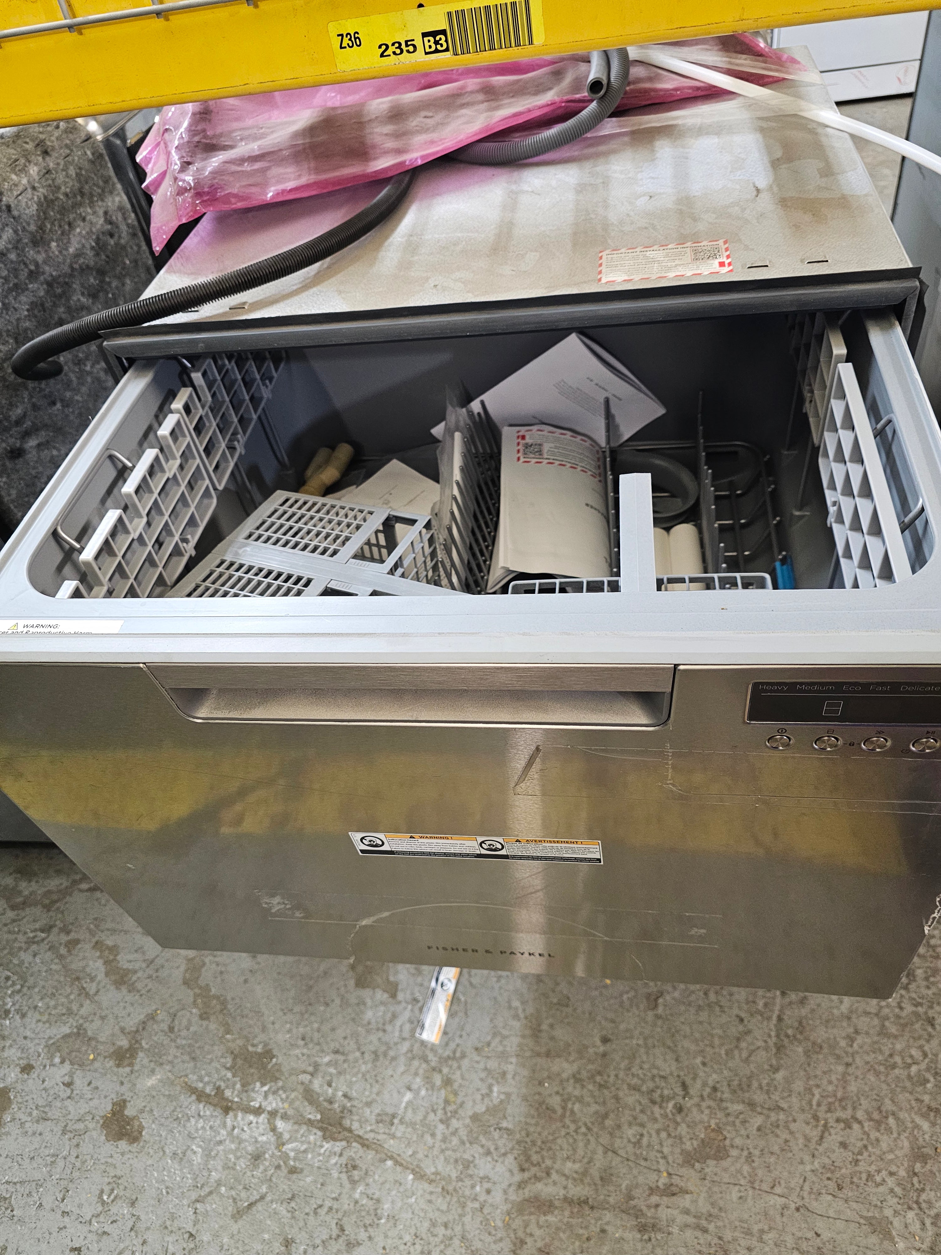 Fisher and Paykel DishDrawer 24 Inch Wide 14 Place Setting Energy Star Rated Built-In Top Control Dishwasher with Recessed Handle