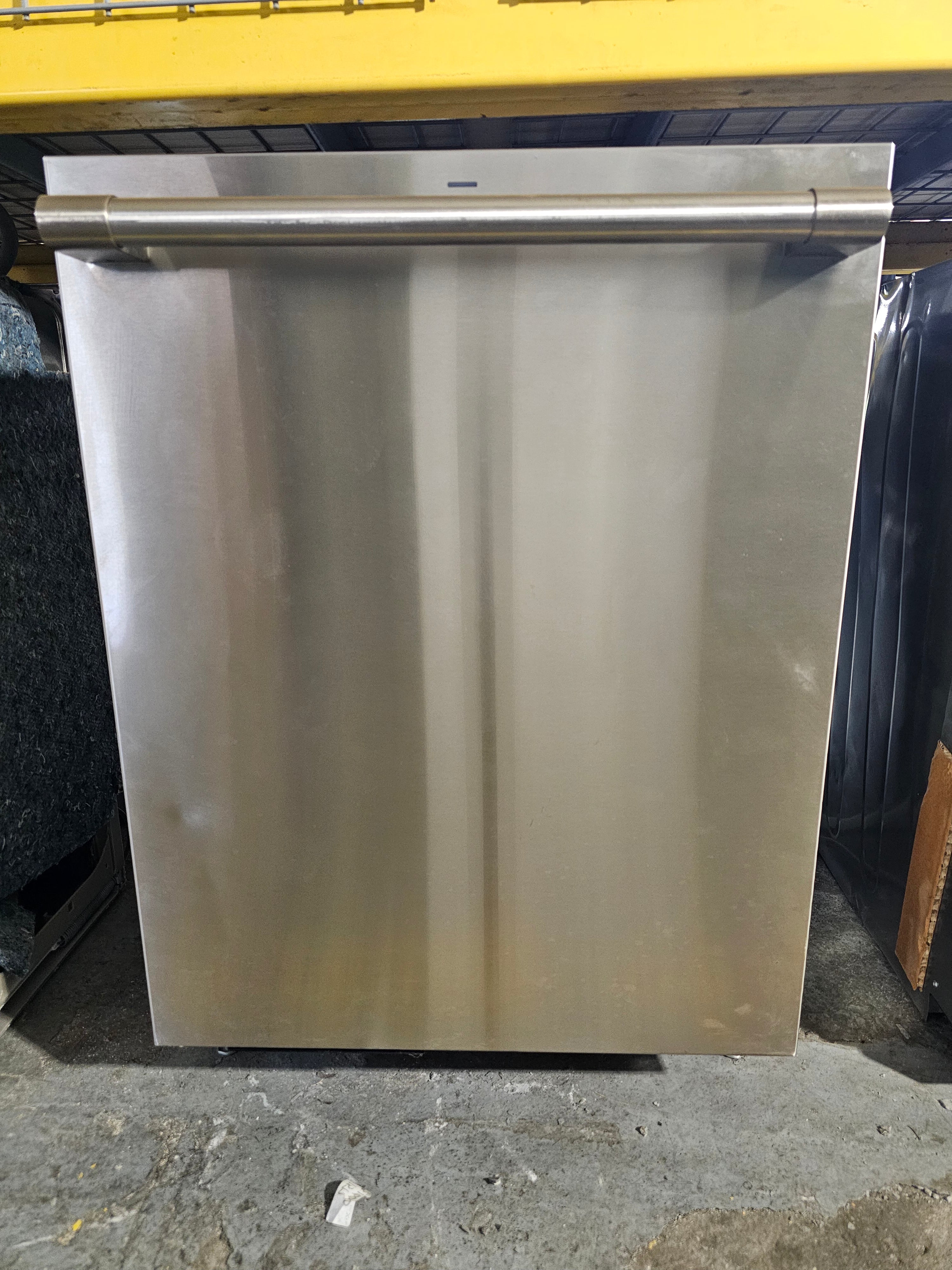 Monogram - 24" Top Control Smart Built-In Stainless Steel Tub Dishwasher with 3rd Rack, Steam + Sanitization and 42 dBA - Stainless Steel