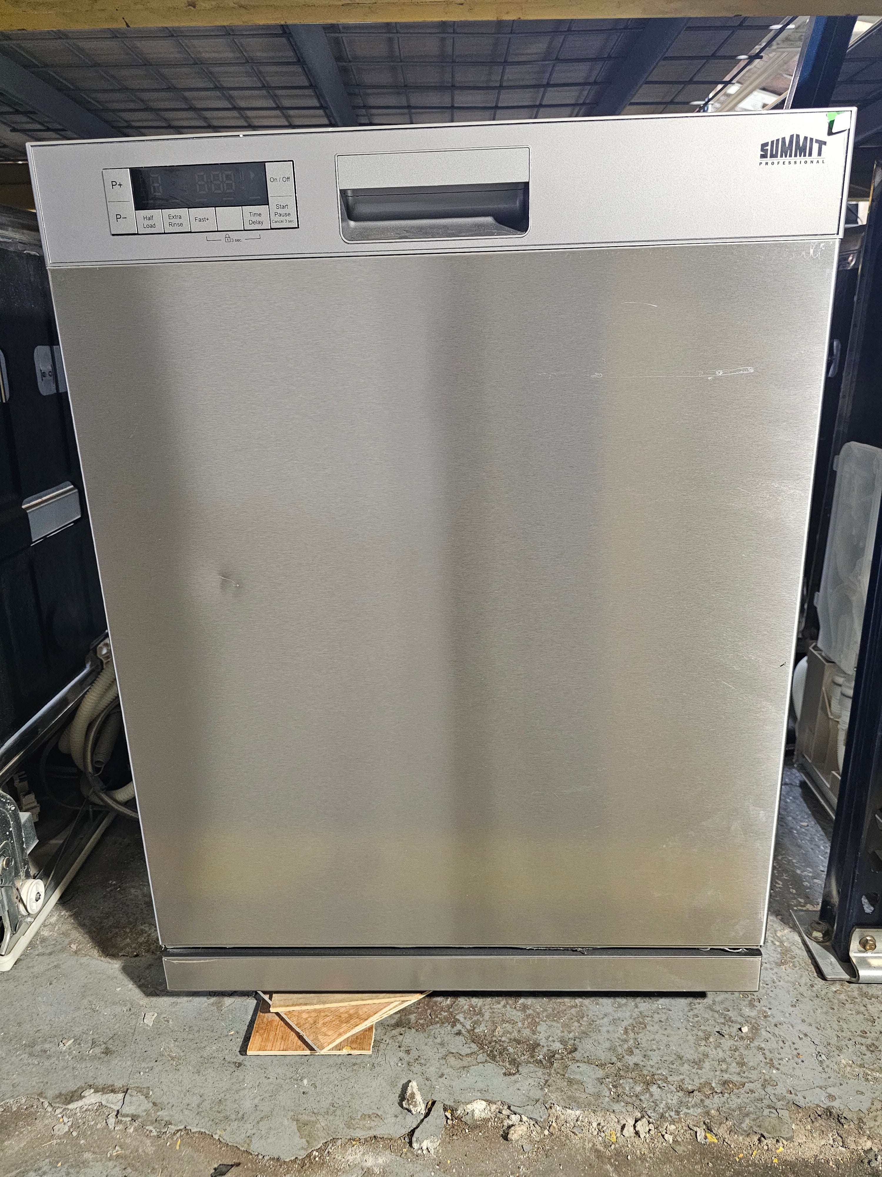 Summit 24 in. Stainless Steel Front Control Smart Dishwasher Digital 120-volt with Stainless Steel Tub