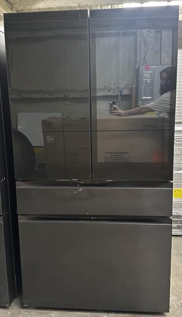 Bespoke 29 cu. ft. Standard Depth 4-Door French Door Refrigerator in Black with Family Hub