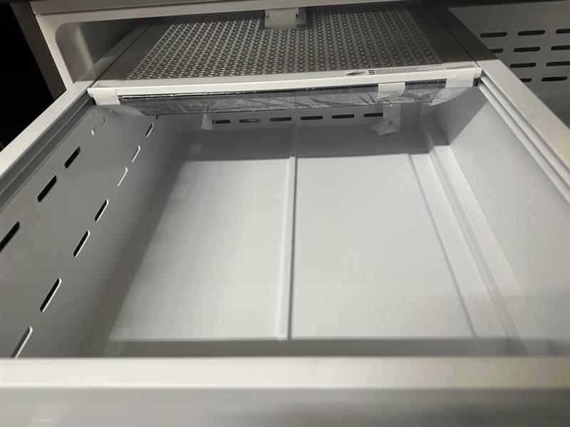 *CLEARANCE* Samsung BESPOKE 29 cu. ft. 4-Door Blue & Stainless Steel