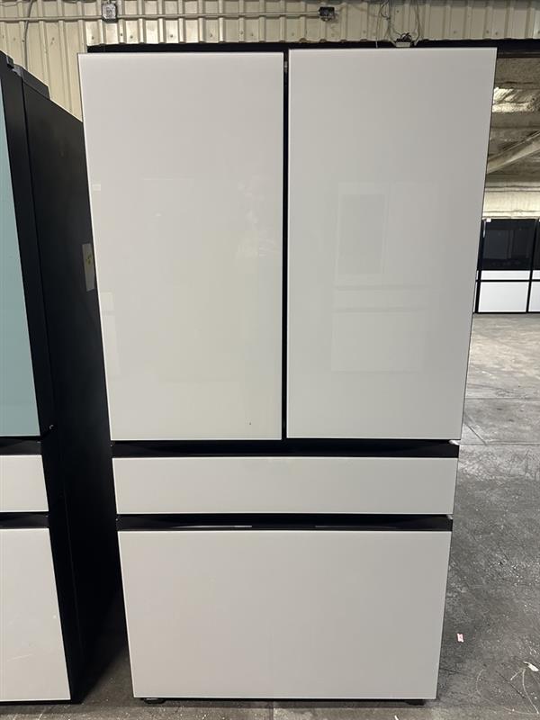 Bespoke 29 cu. ft. Standard Depth 4-Door French Door Smart Refrigerator in White Glass with Beverage Center