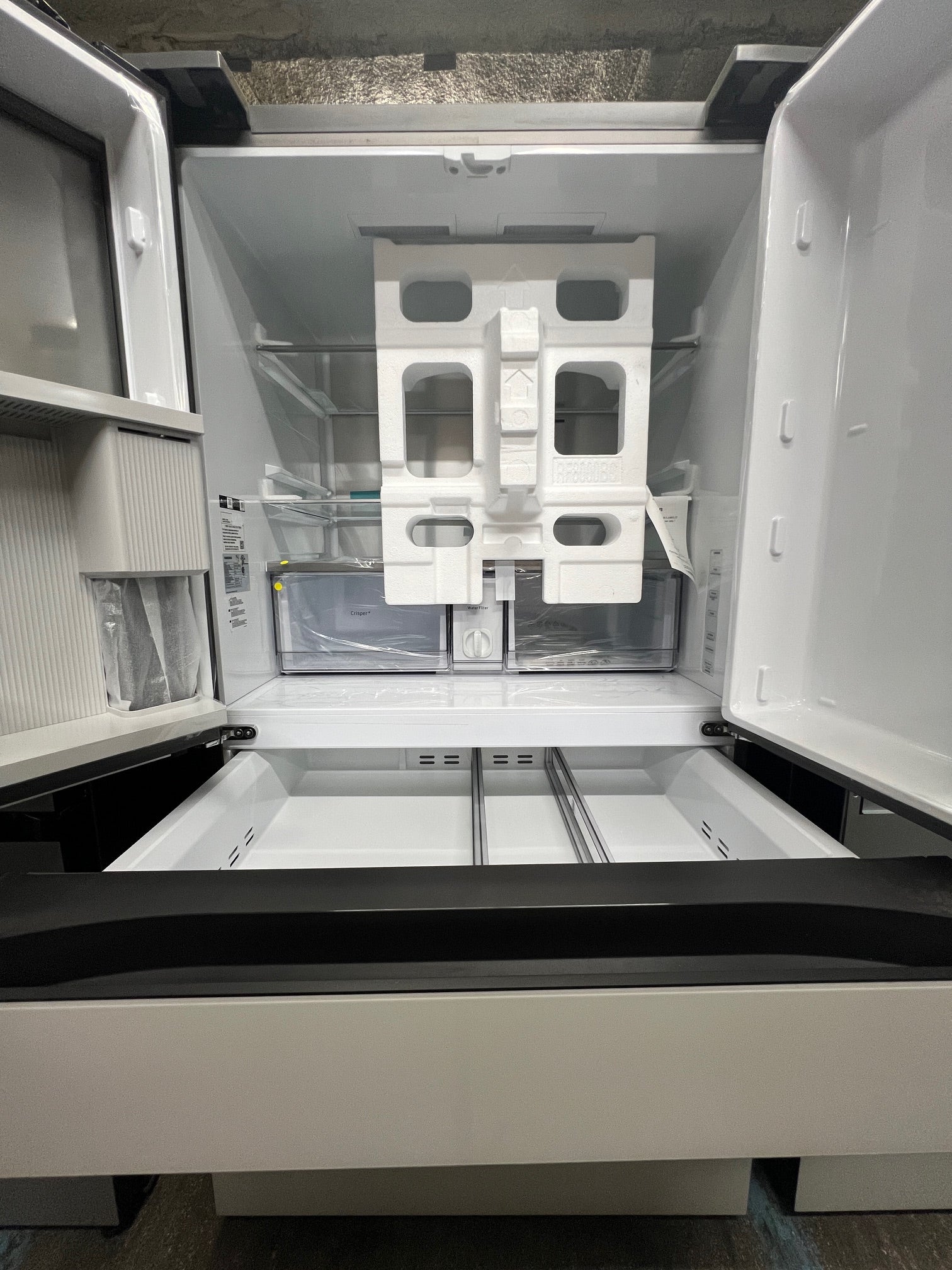 Samsung BESPOKE 29 cu. ft. 4-Door Blue & White