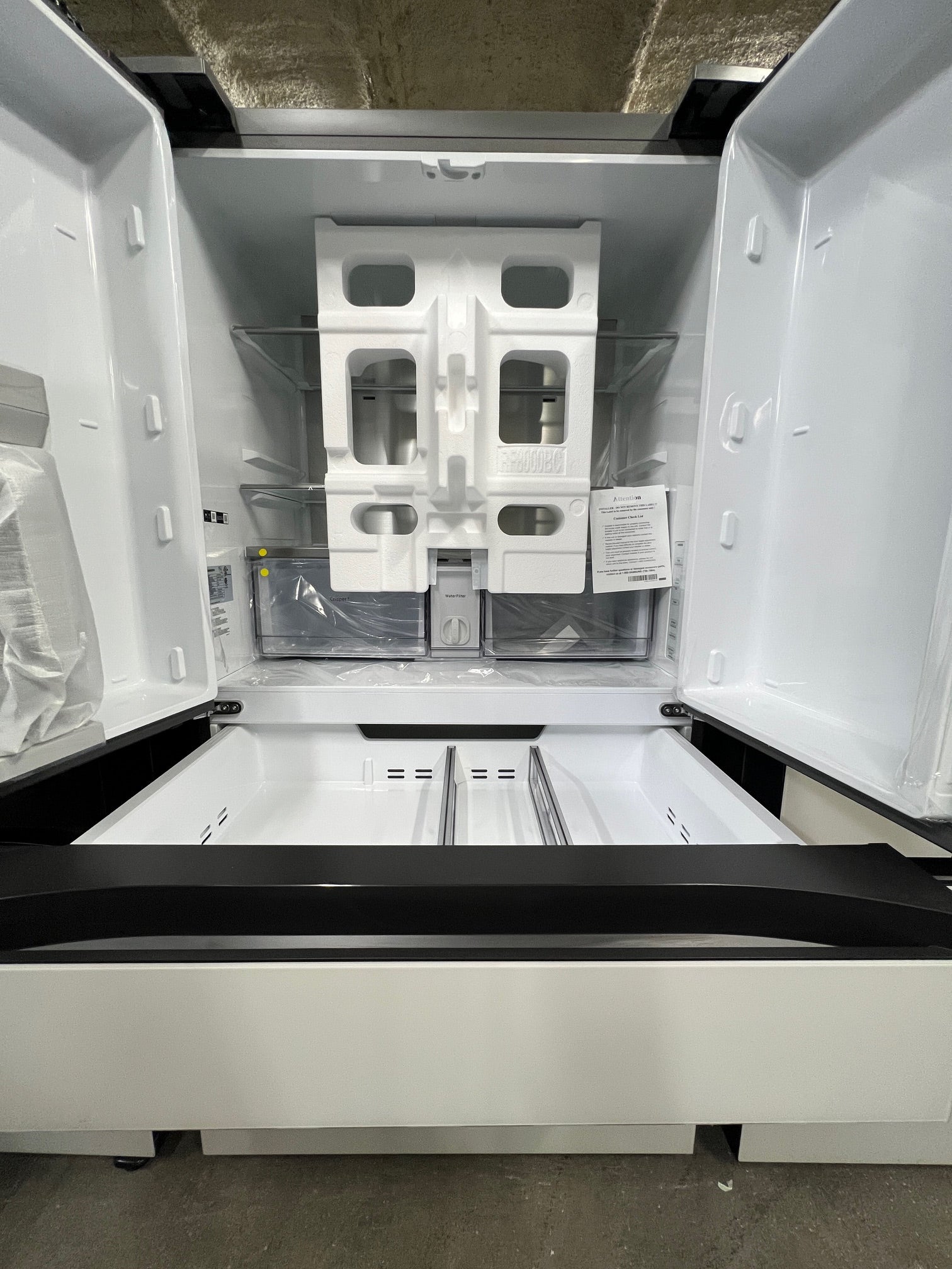 Samsung BESPOKE 23 cu. ft. Counter Depth 4-Doors White