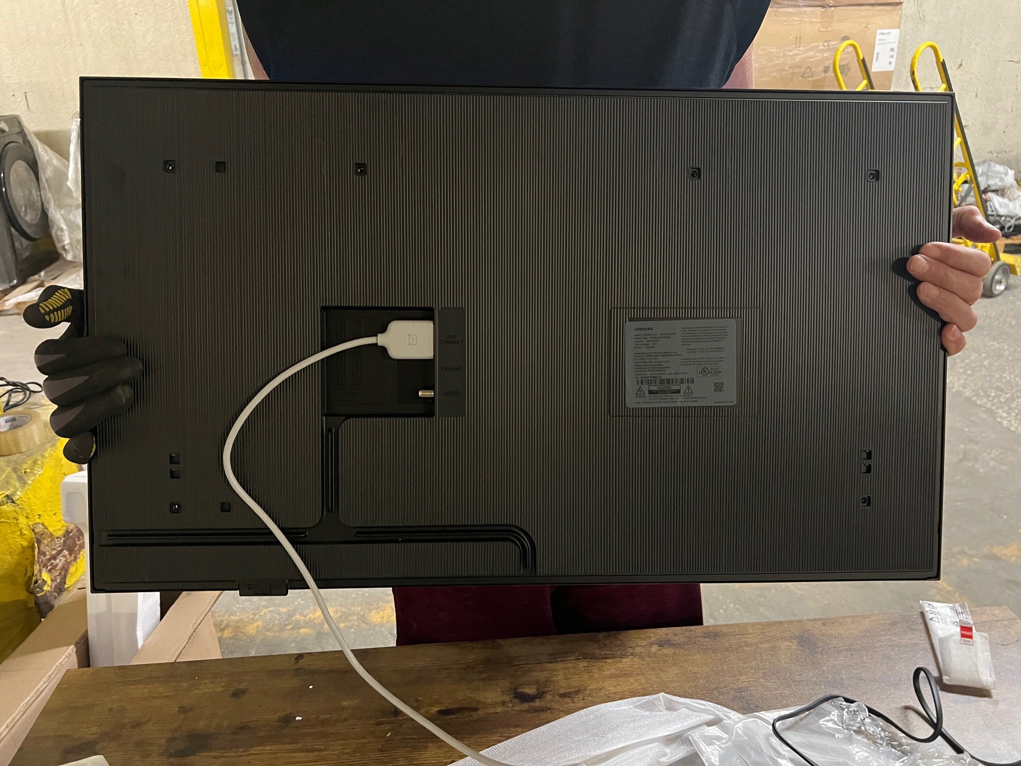 Samsung - 32” Class The Frame QLED Full HD Smart Tizen TV (2023)