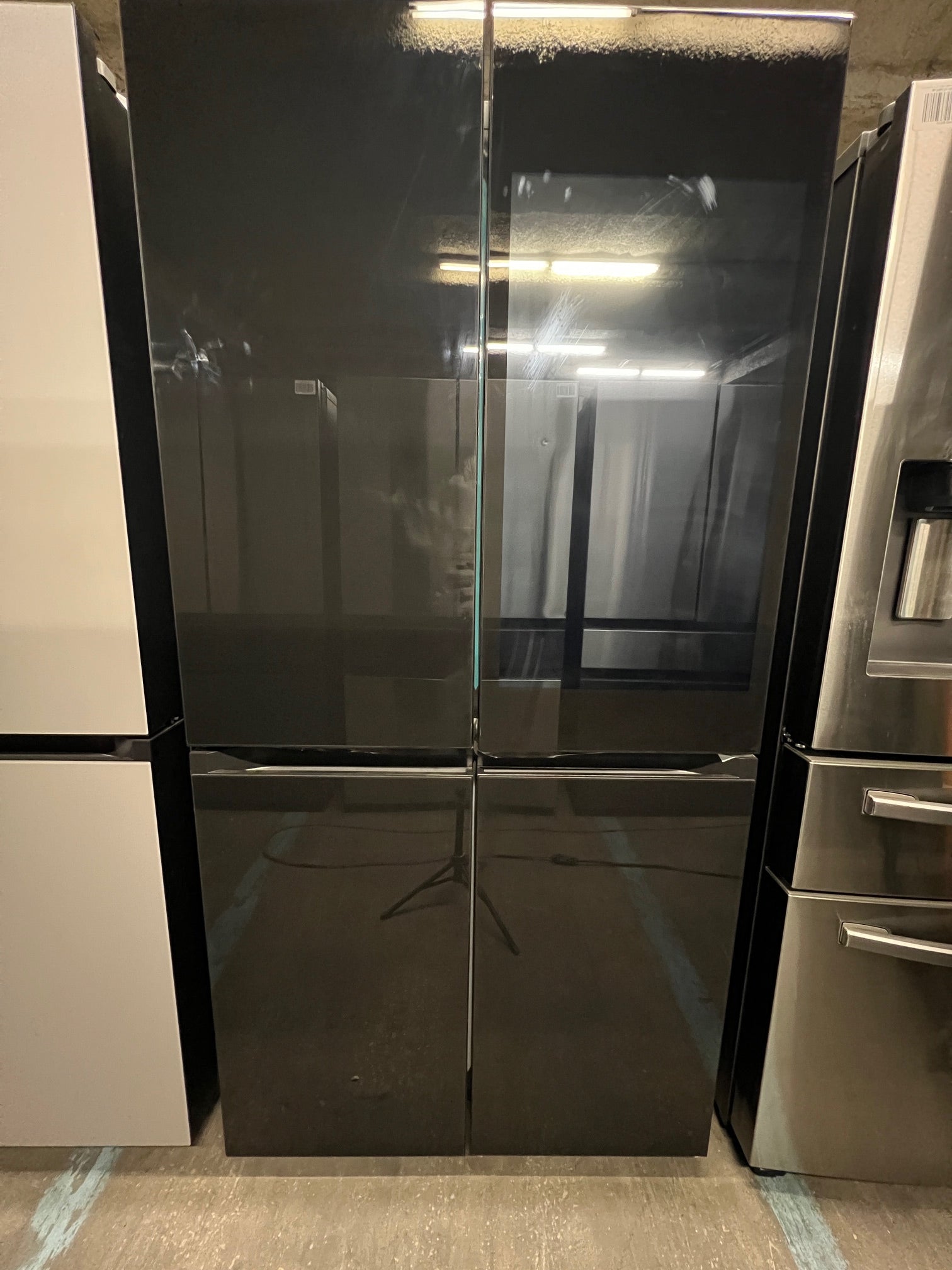 Samsung Bespoke29 cu. ft. 4-Door Flex Refrigerator with Family Hub+ in Black