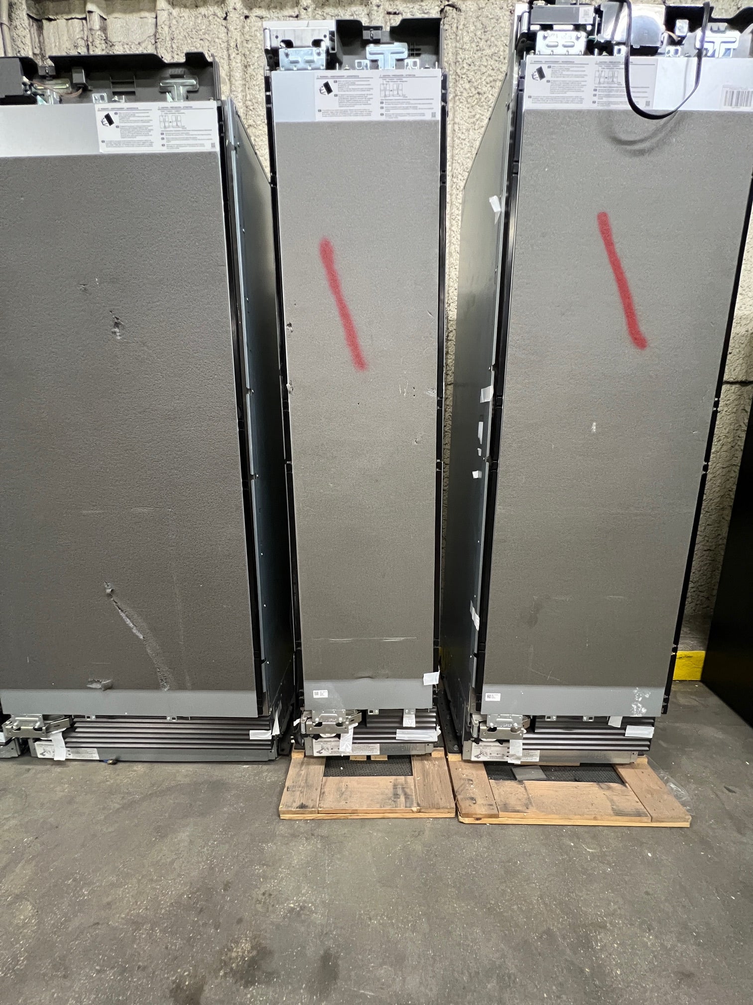 Dacor 18 Inch Panel Ready Freezer Column with Push-to-Open™ Door Assist, SteelCool™ Interior, Ice Maker, Power Freeze, Tempered Spill-Proof Shelving