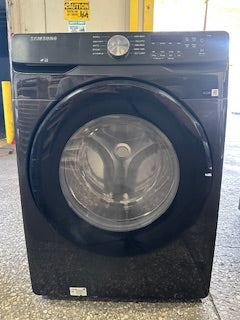 4.5 cu. ft. Front Load Washer with Vibration Reduction Technology+ in Brushed Black