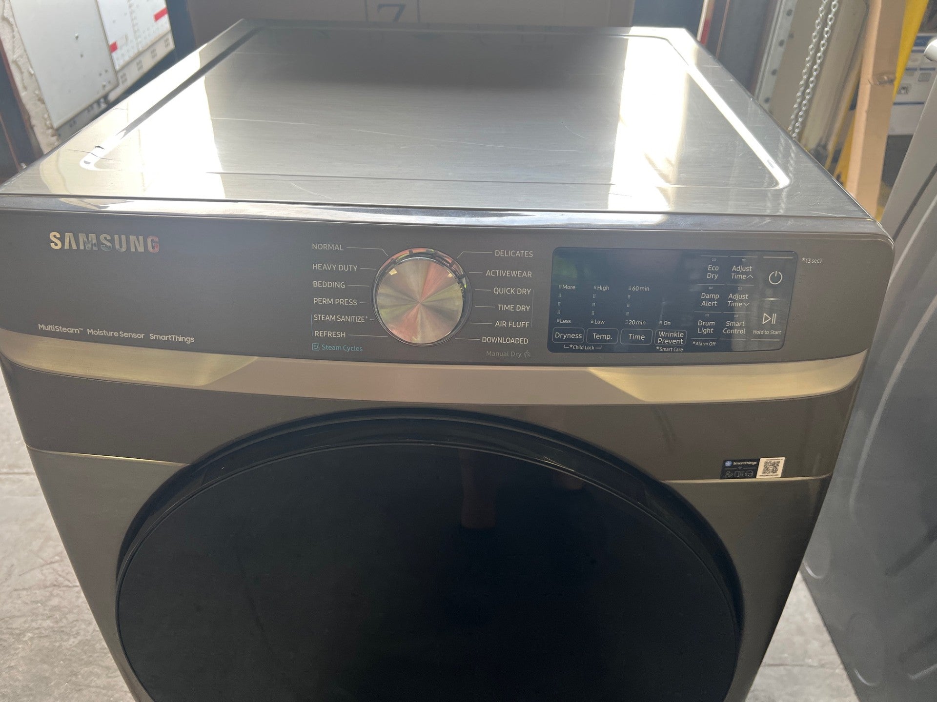 7.5 cu. ft. Smart Electric Dryer with Steam Sanitize+ in Platinum